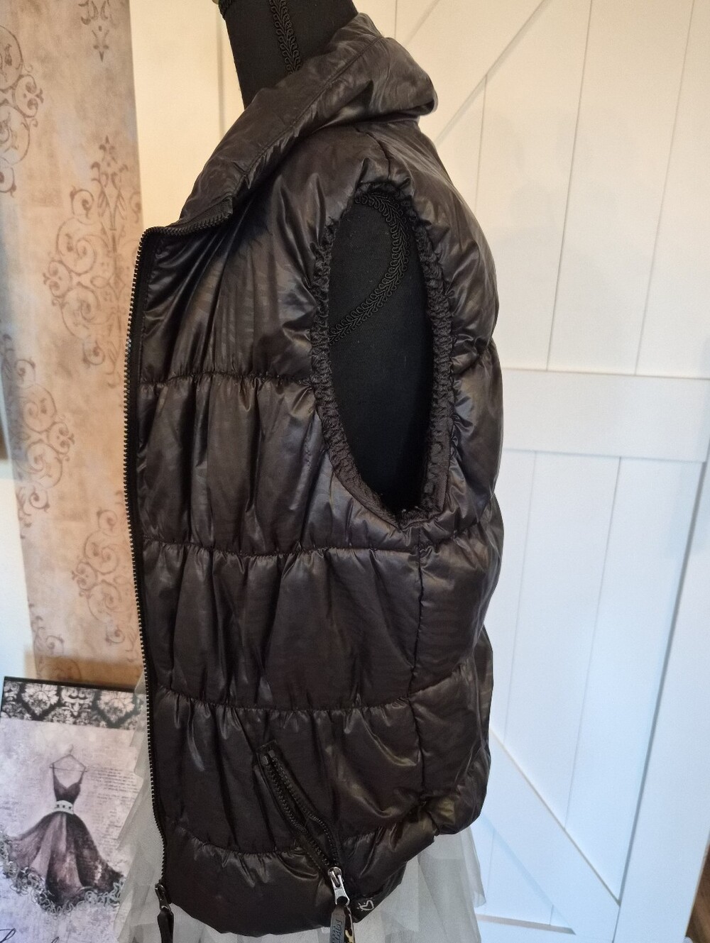 Betsey Johnson Black Quilted Puffer Vest- Size Small - Picture 10 of 12